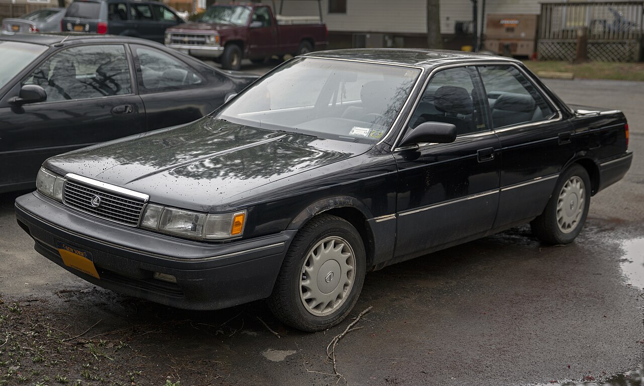 1990–1991 Lexus ES250 — representative vehicle photograph (1990 Lexus ES250 in black, front left)