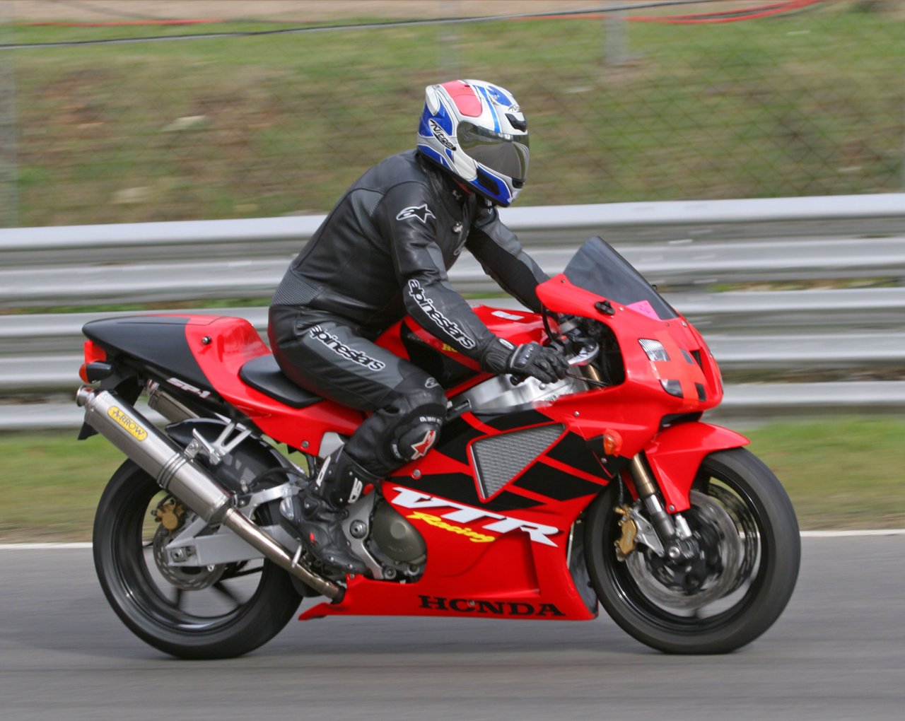 Honda RVT1000 motorcycle — representative photograph