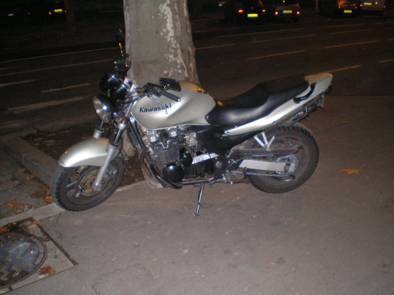 Kawasaki ZR7 motorcycle — representative photograph