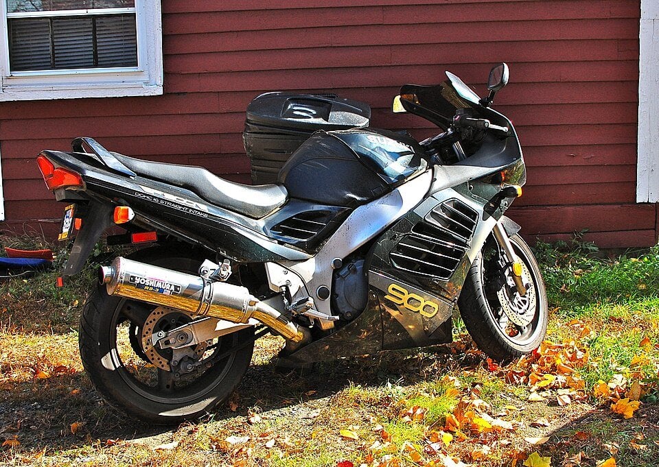 Suzuki RF900 motorcycle — representative photograph