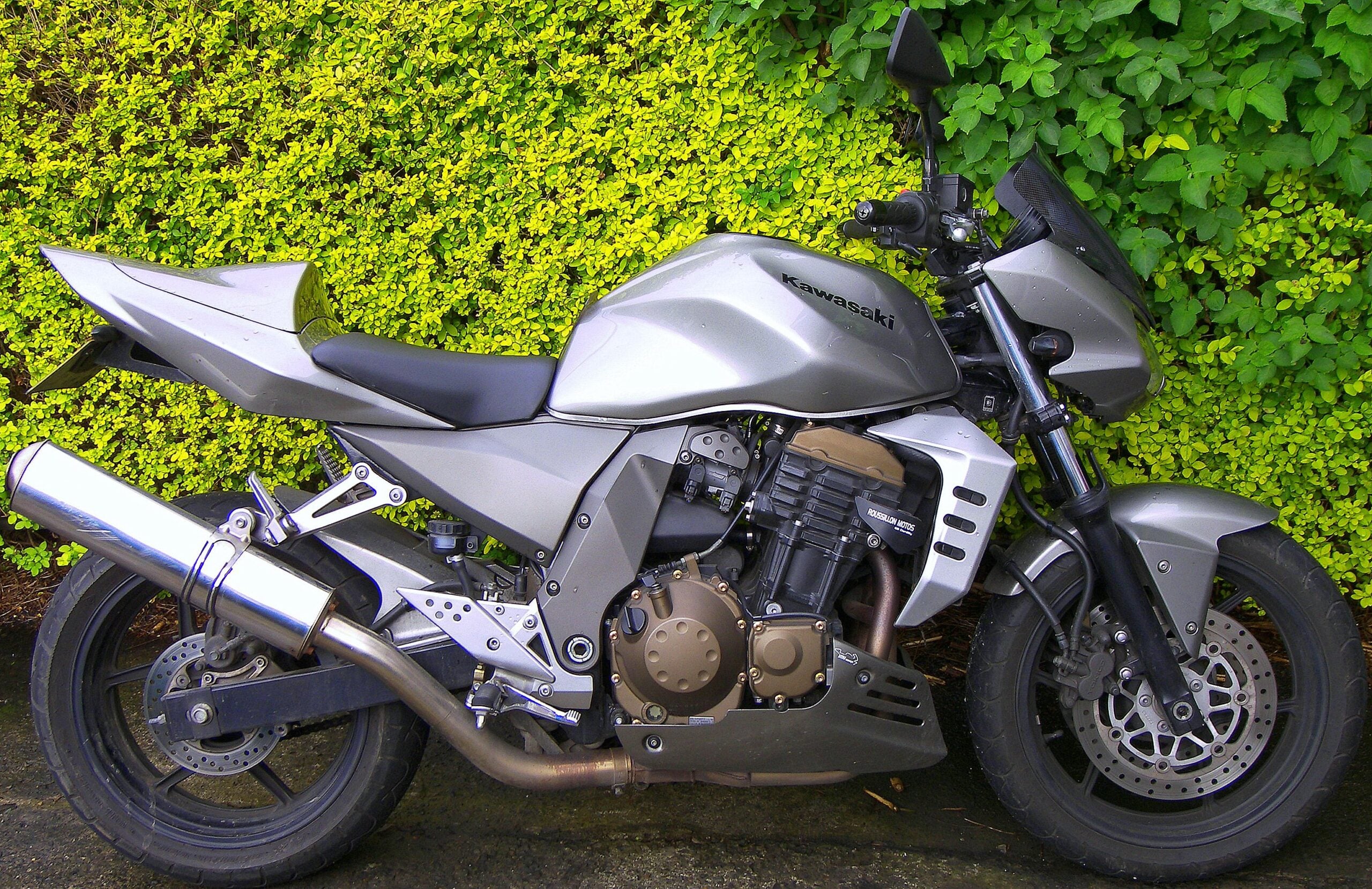 Kawasaki Z750 motorcycle — representative photograph