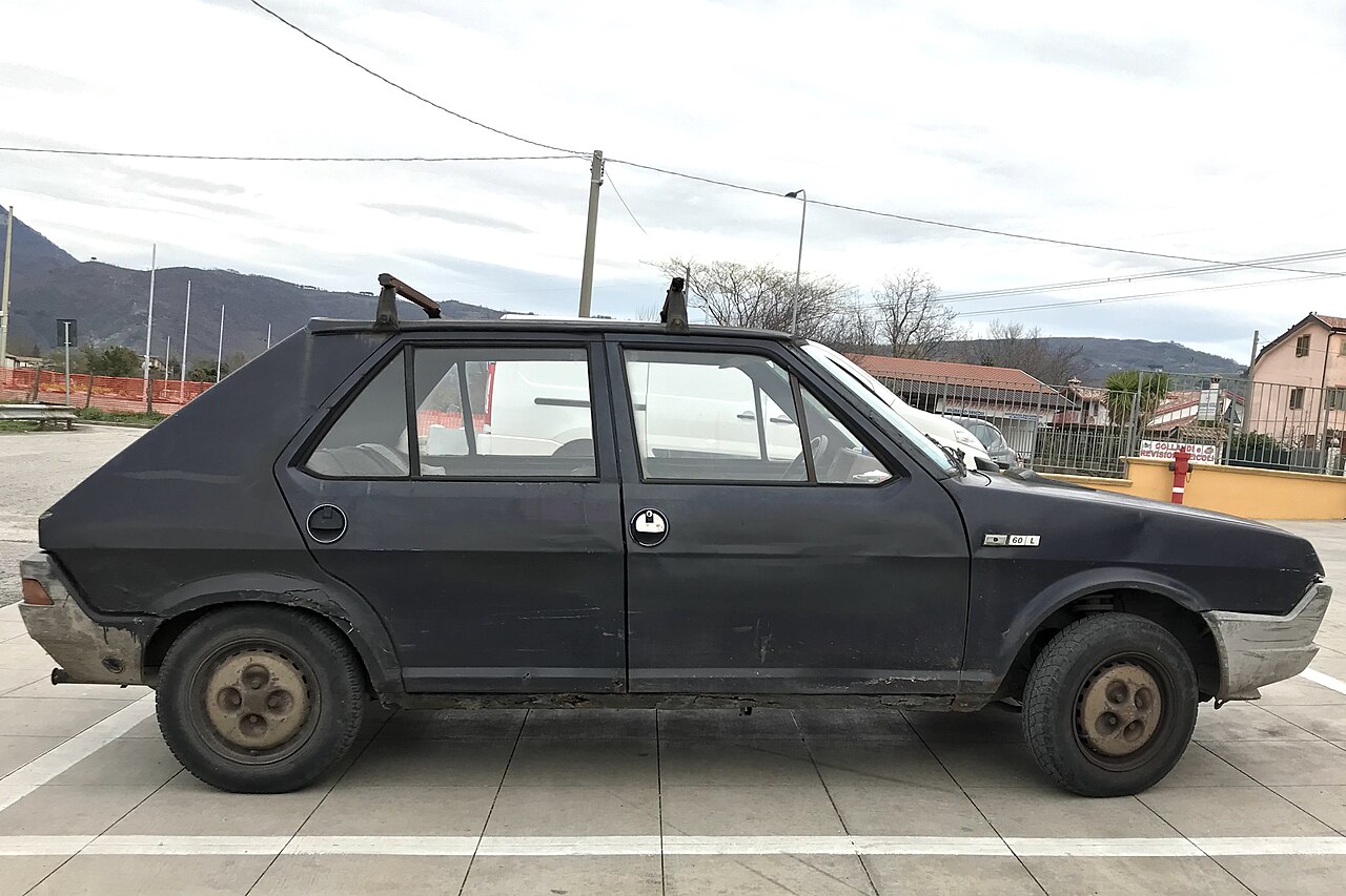 Original Strada / Ritmo hatchback — first series