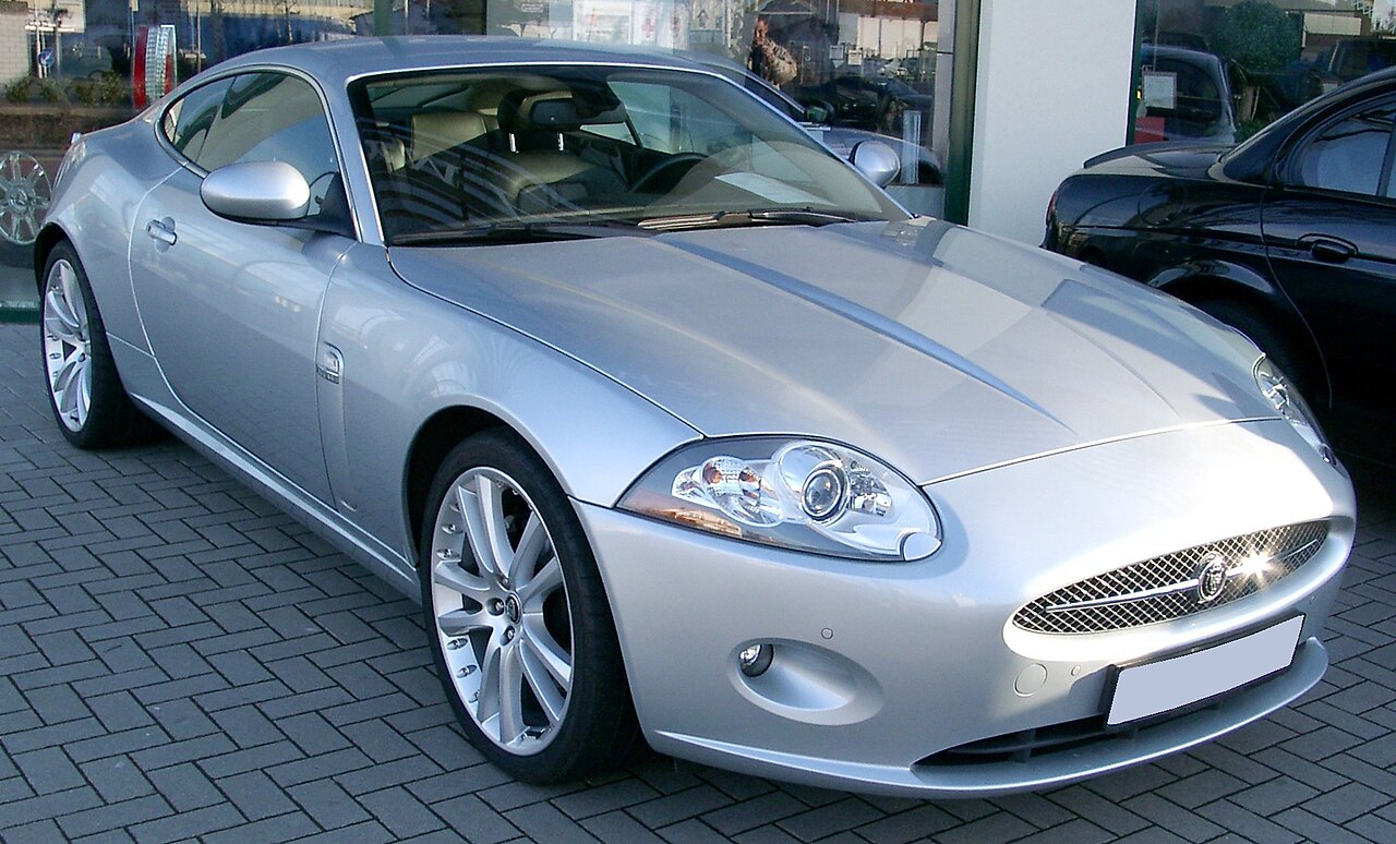 Jaguar XK X150 — early body example