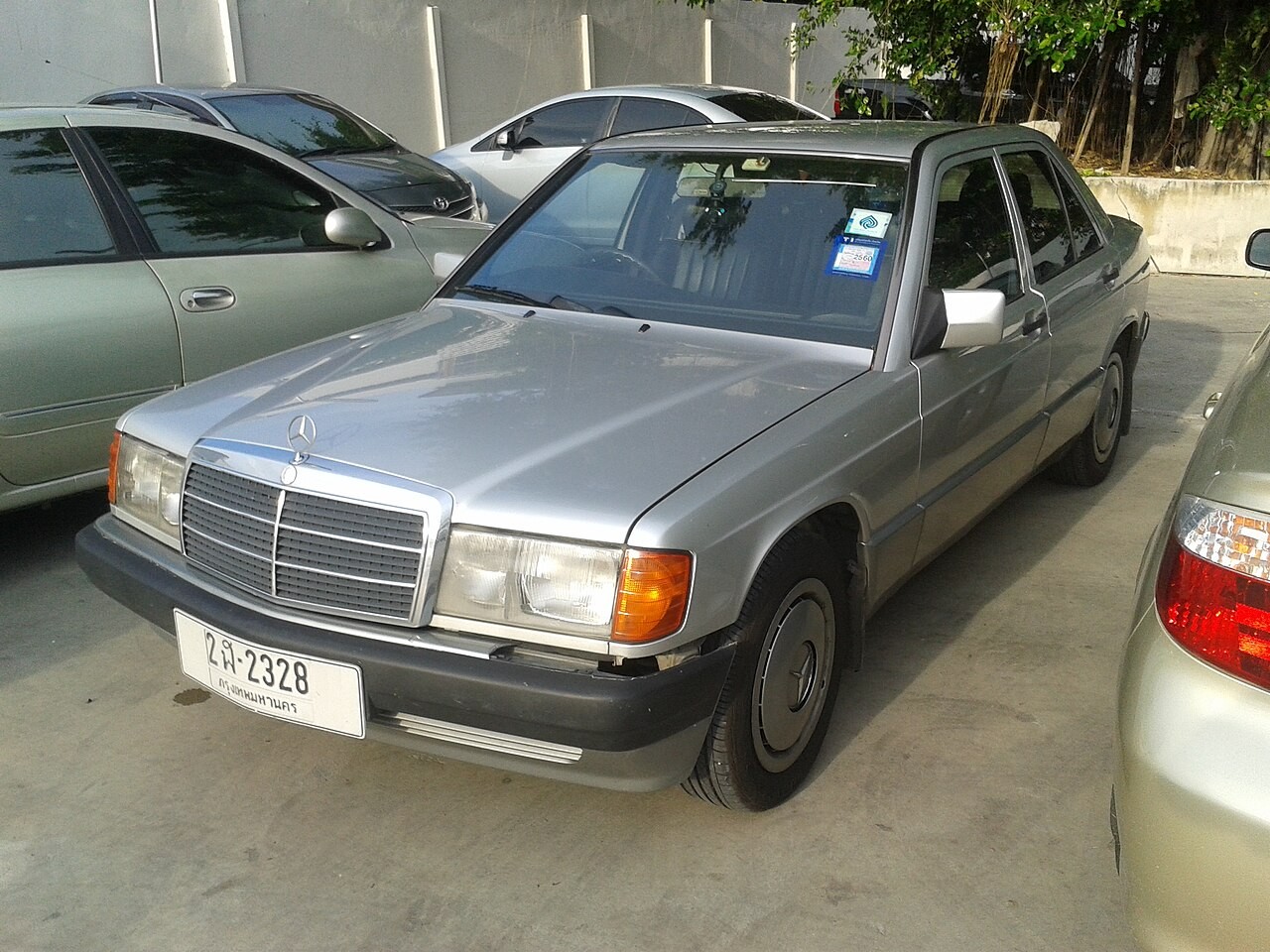 Mercedes-Benz 190E W201