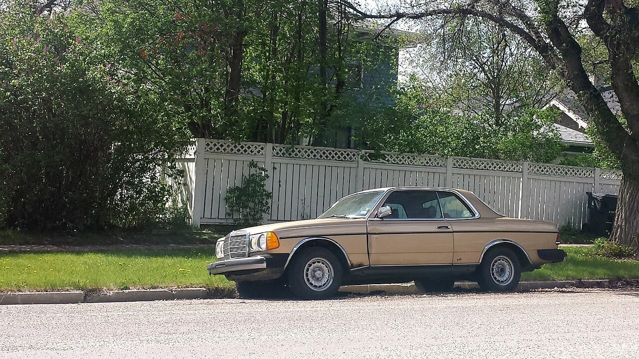 Mercedes-Benz 300CD W123 coupe