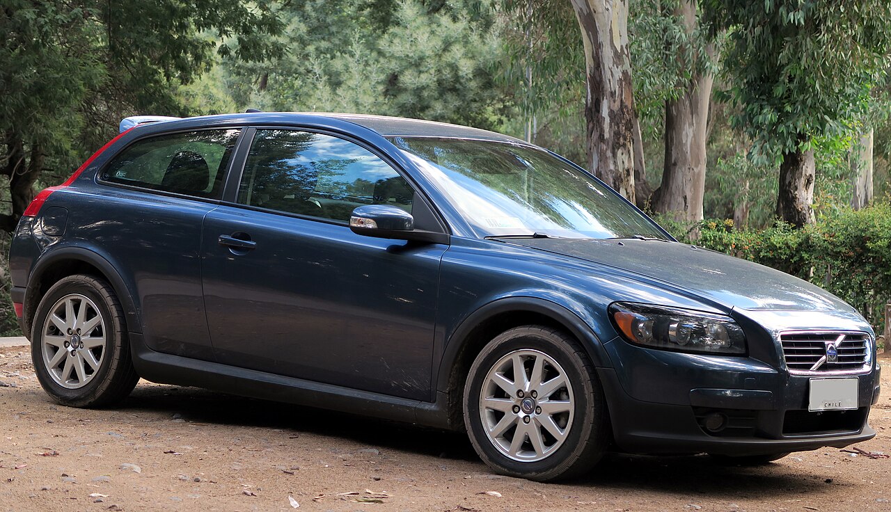 Volvo C30 — representative body for 2007–2013