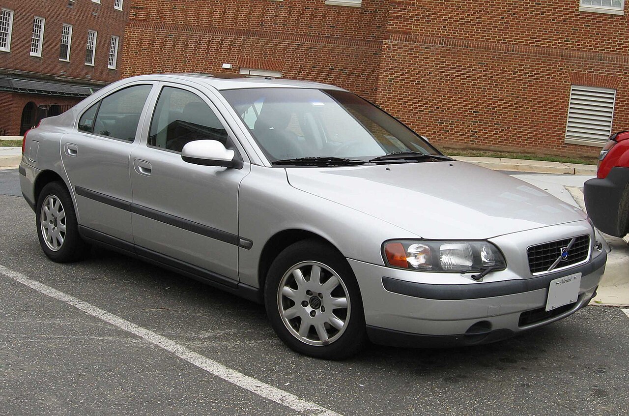Volvo S60 (first generation) — representative body for 2001–2009