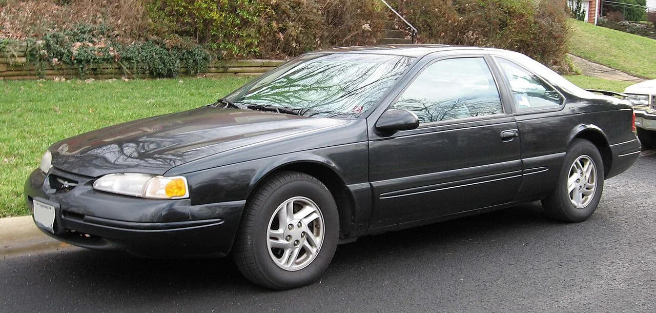 1996–1997 Ford Thunderbird — representative vehicle photograph