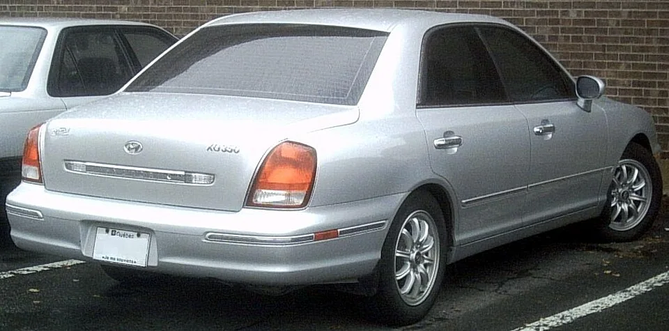 2002–2003 Hyundai XG350 — representative vehicle generation; Canadian early-body example; exact model year unspecified