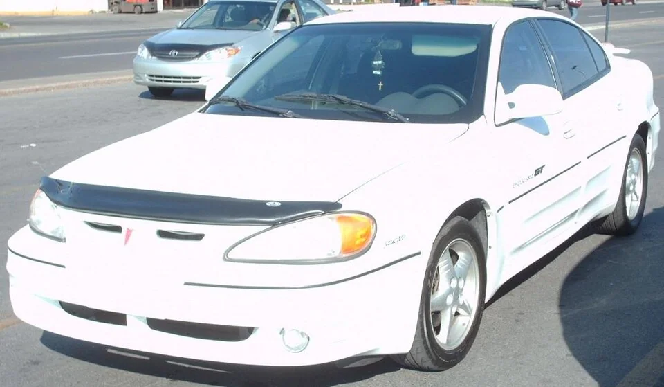 1999–2002 Pontiac Grand Am — representative vehicle photograph