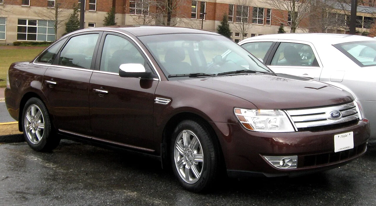 2008–2009 Ford Taurus — representative vehicle photograph