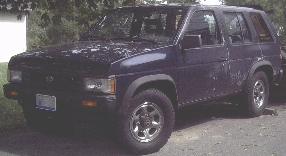 1987–1995 Nissan Pathfinder — representative body generation