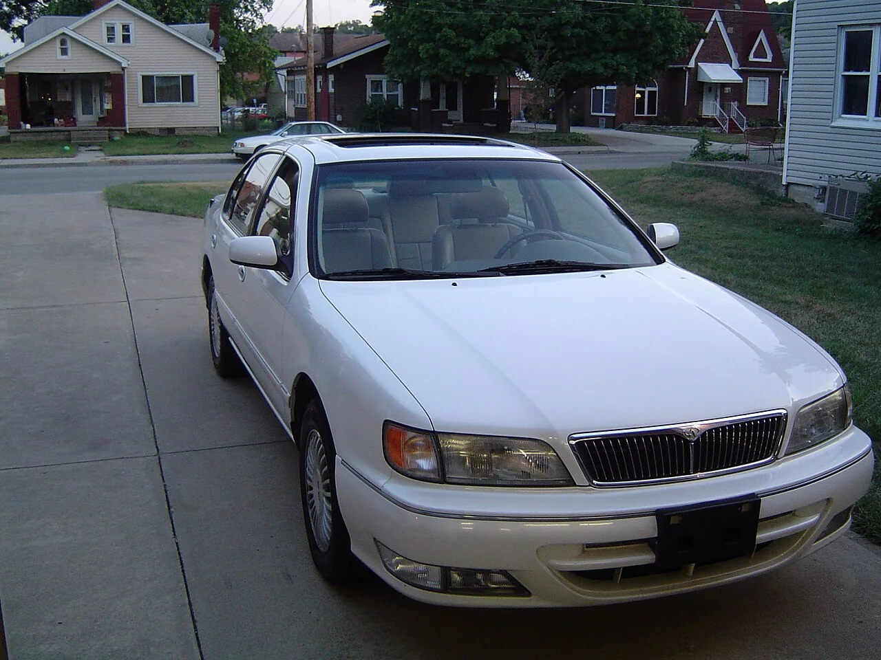1996–1998 Infiniti I30 — representative body generation