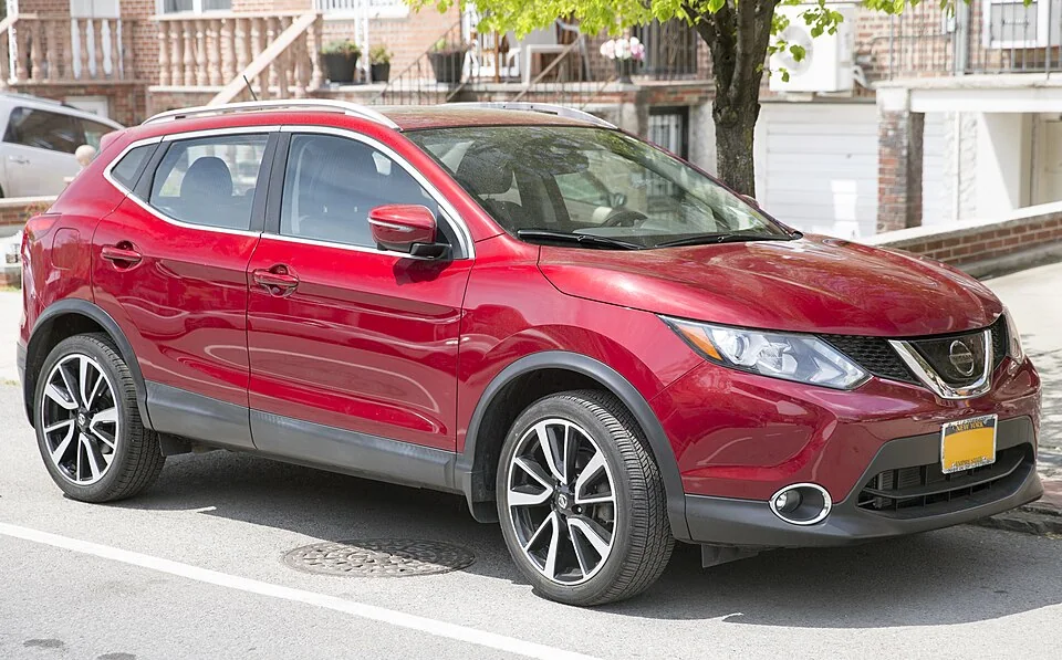 2017–2021 Nissan Rogue Sport — representative body generation