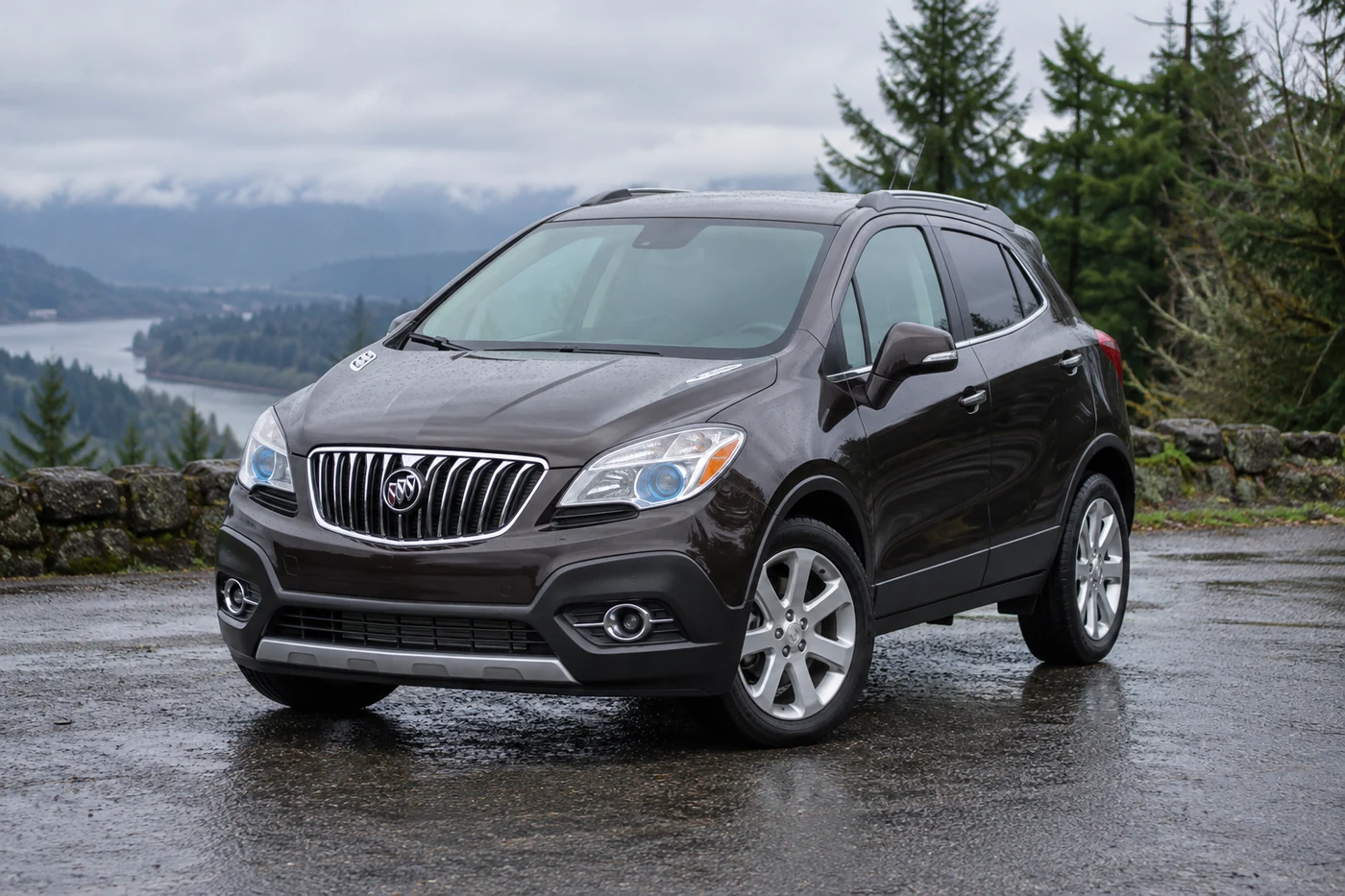 One 2013-2016 Buick Encore representative of this body-style range