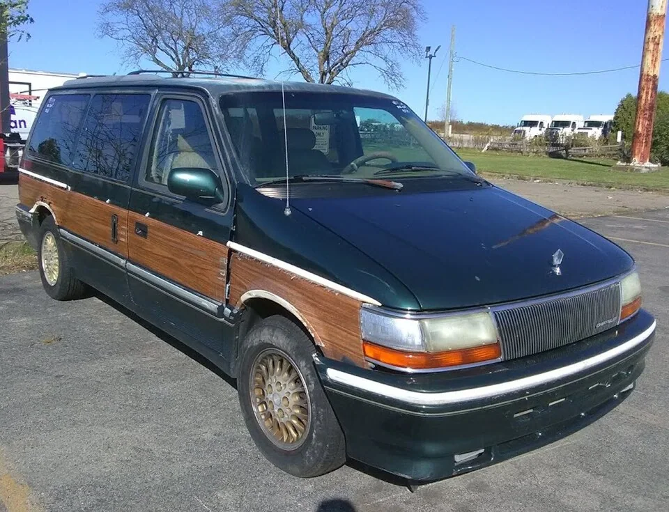 1991–1995 Chrysler Town & Country Van — representative vehicle photograph
