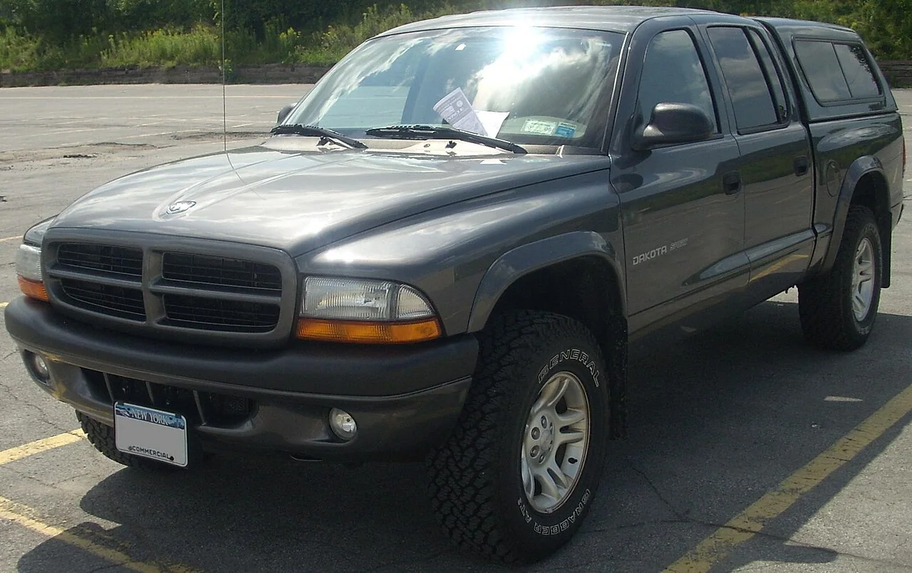 2000–2004 Dodge Dakota — representative vehicle photograph