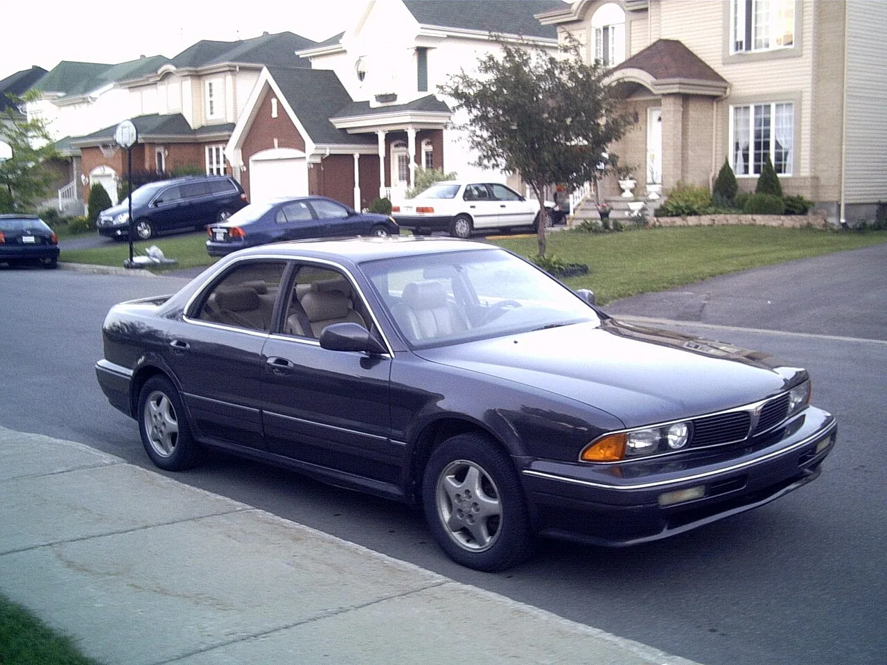 1992–1996 Mitsubishi Diamante — representative vehicle generation; Canadian LS sedan example; market equipment may differ