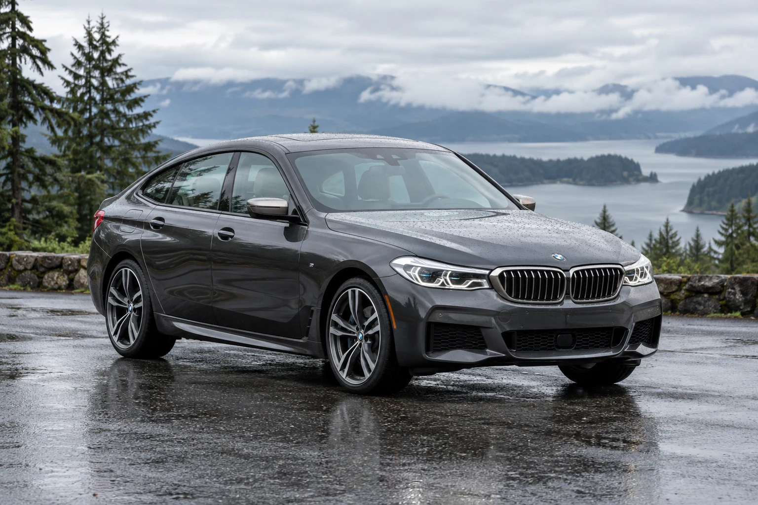 One 2019-2021 BMW 6 Series representative of this body-style range