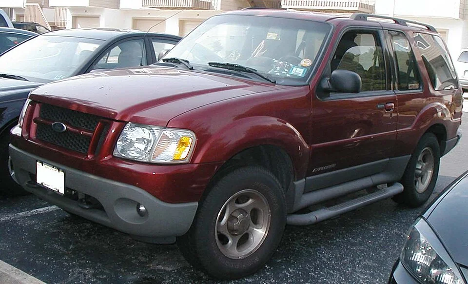 2002–2005 Ford Explorer — representative vehicle photograph