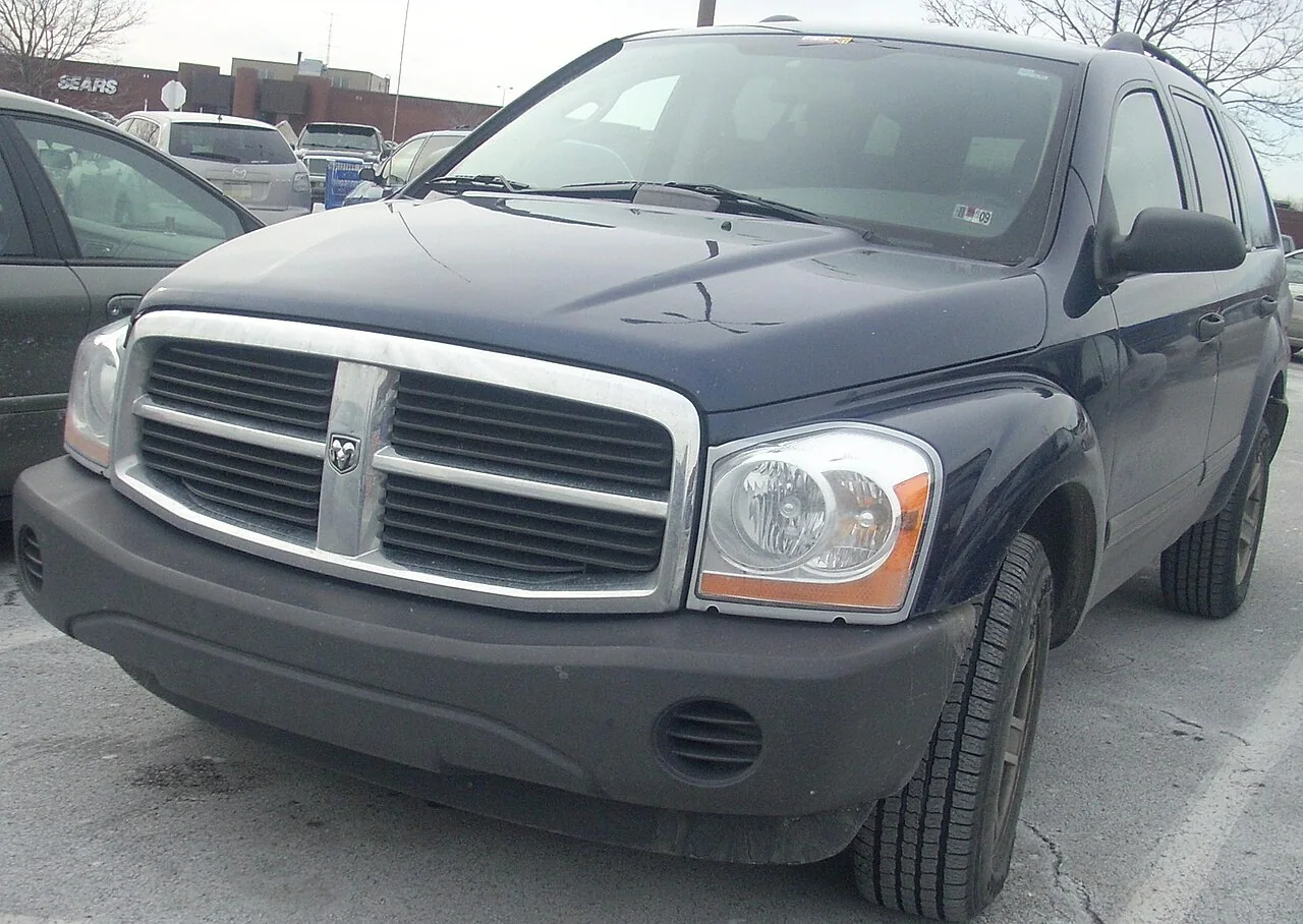 2004–2006 Dodge Durango — representative vehicle photograph