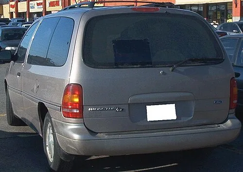 1995–1996 Ford Windstar — representative vehicle photograph