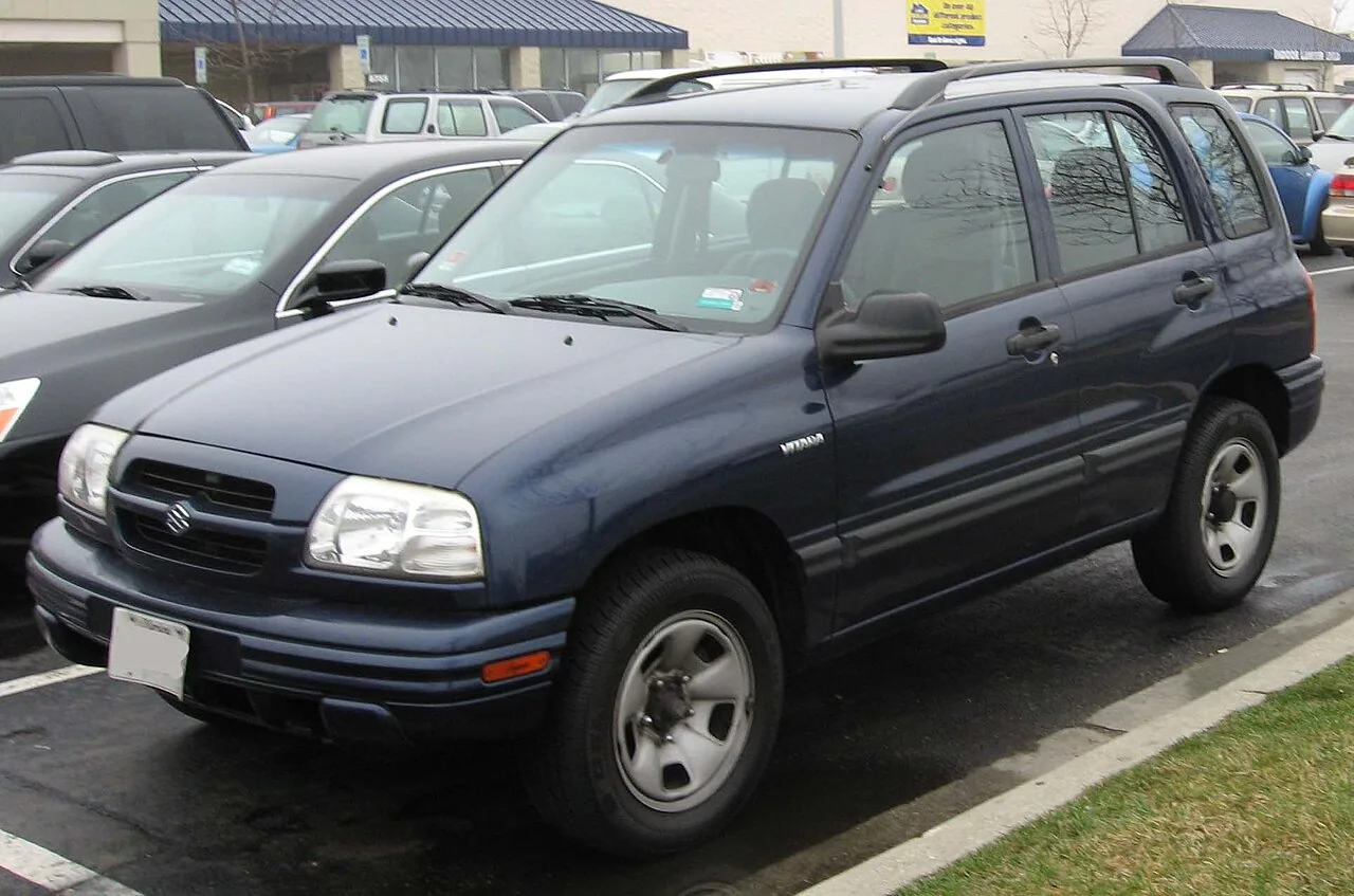 1999–2004 Suzuki Vitara — representative vehicle generation; 1999–2004 US four-door Vitara example; exact model year unspecified