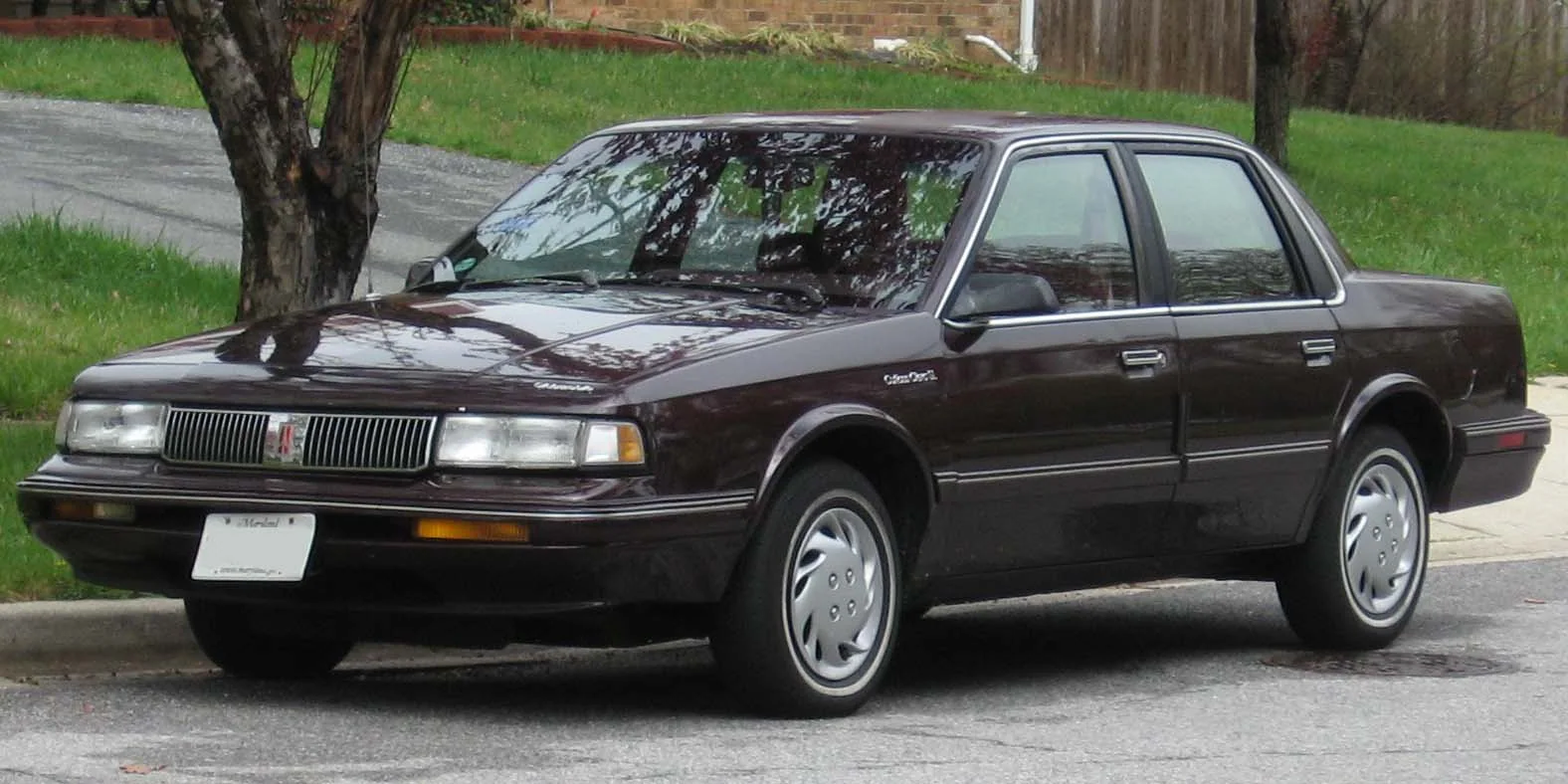 1991–1996 Oldsmobile Cutlass Ciera — representative vehicle photograph