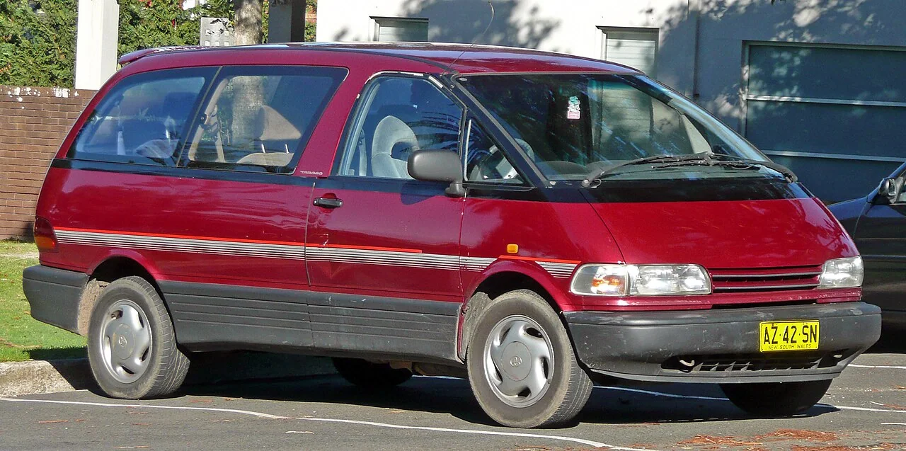 1991–1997 Previa generation; Tarago shared body shown