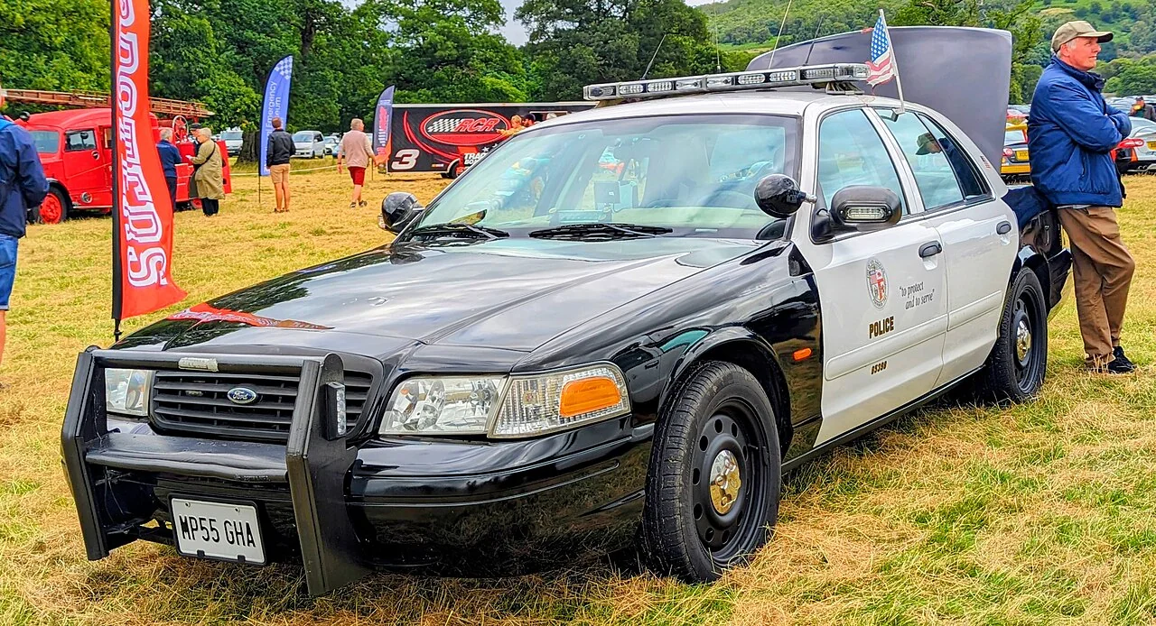 2005 Ford Crown Victoria — representative vehicle photograph