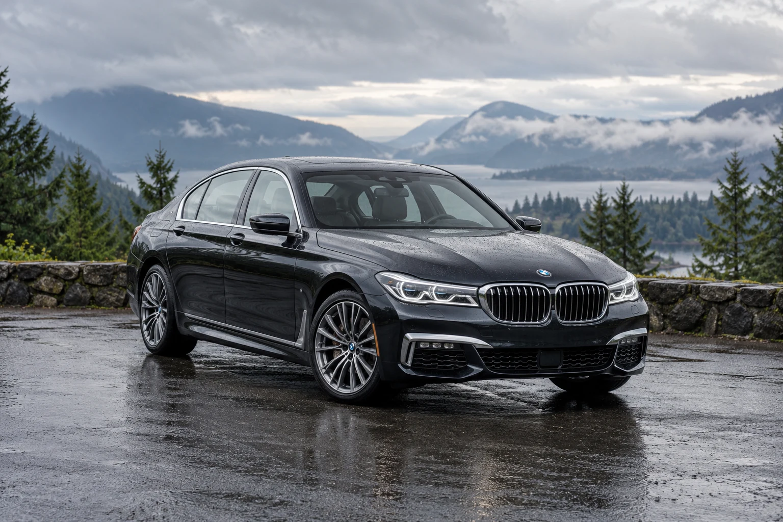 One 2016-2022 BMW 7 Series representative of this body-style range