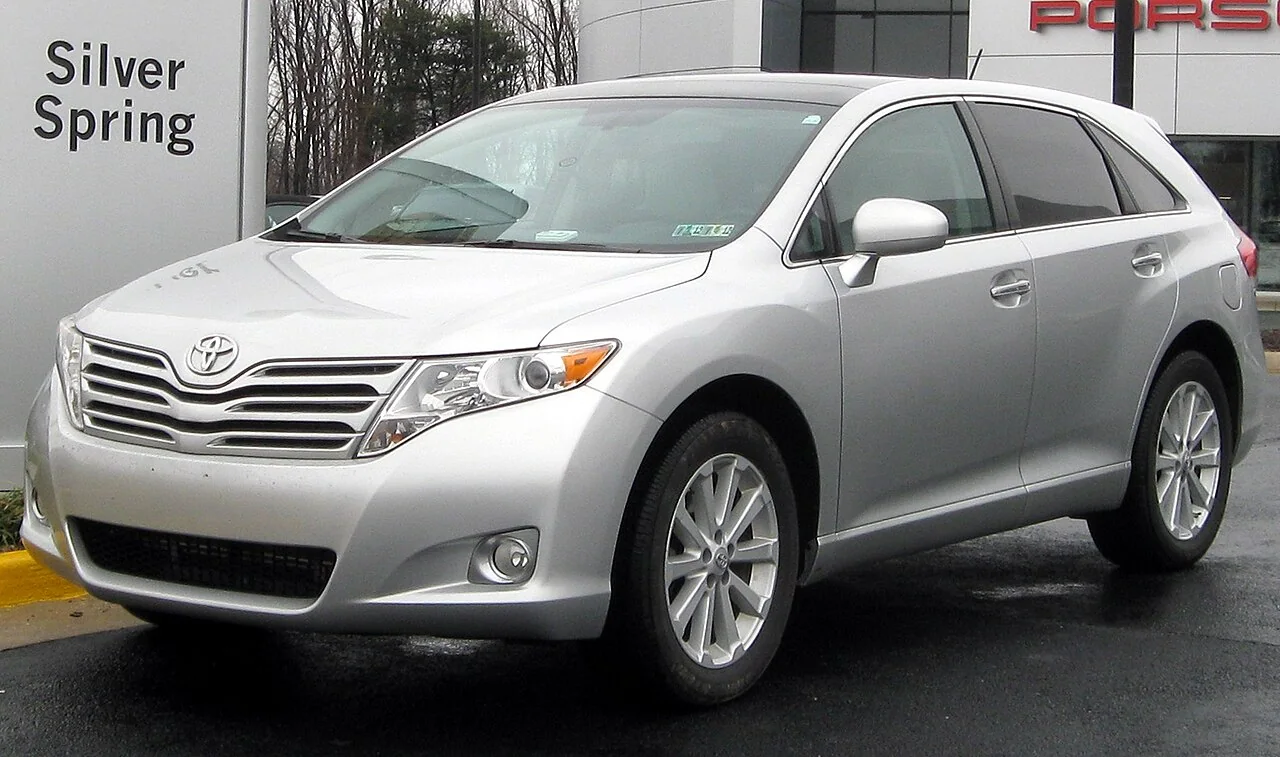 2009–2015 Venza generation