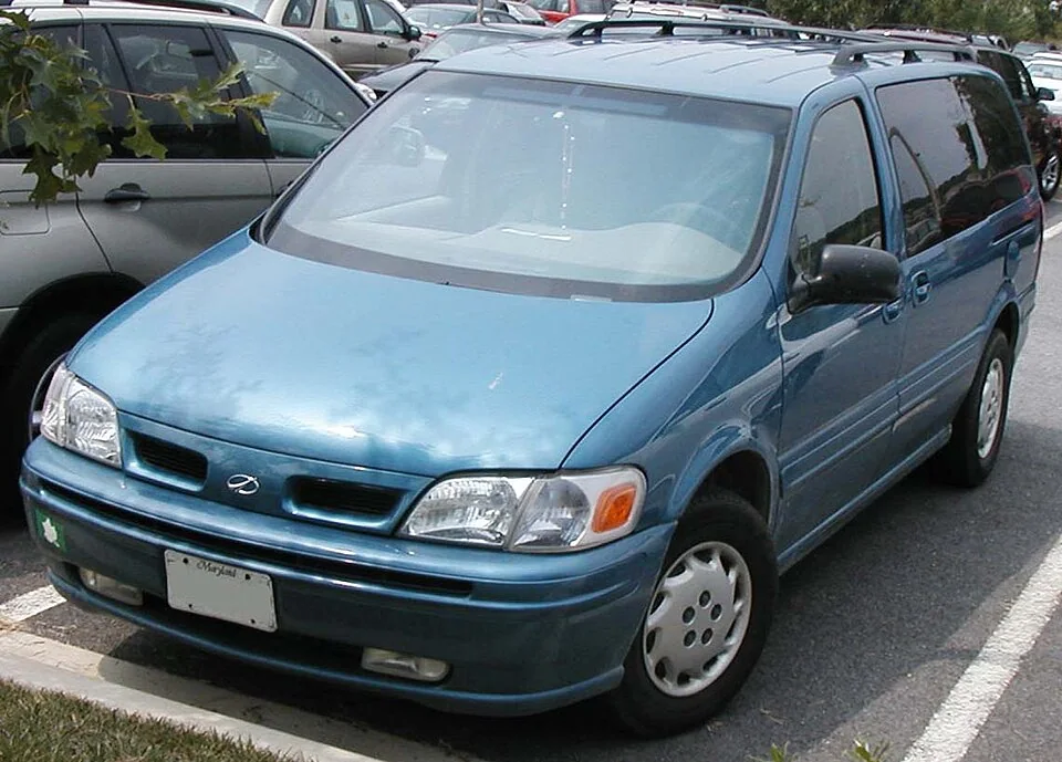 1997–2000 Oldsmobile Silhouette — representative vehicle photograph