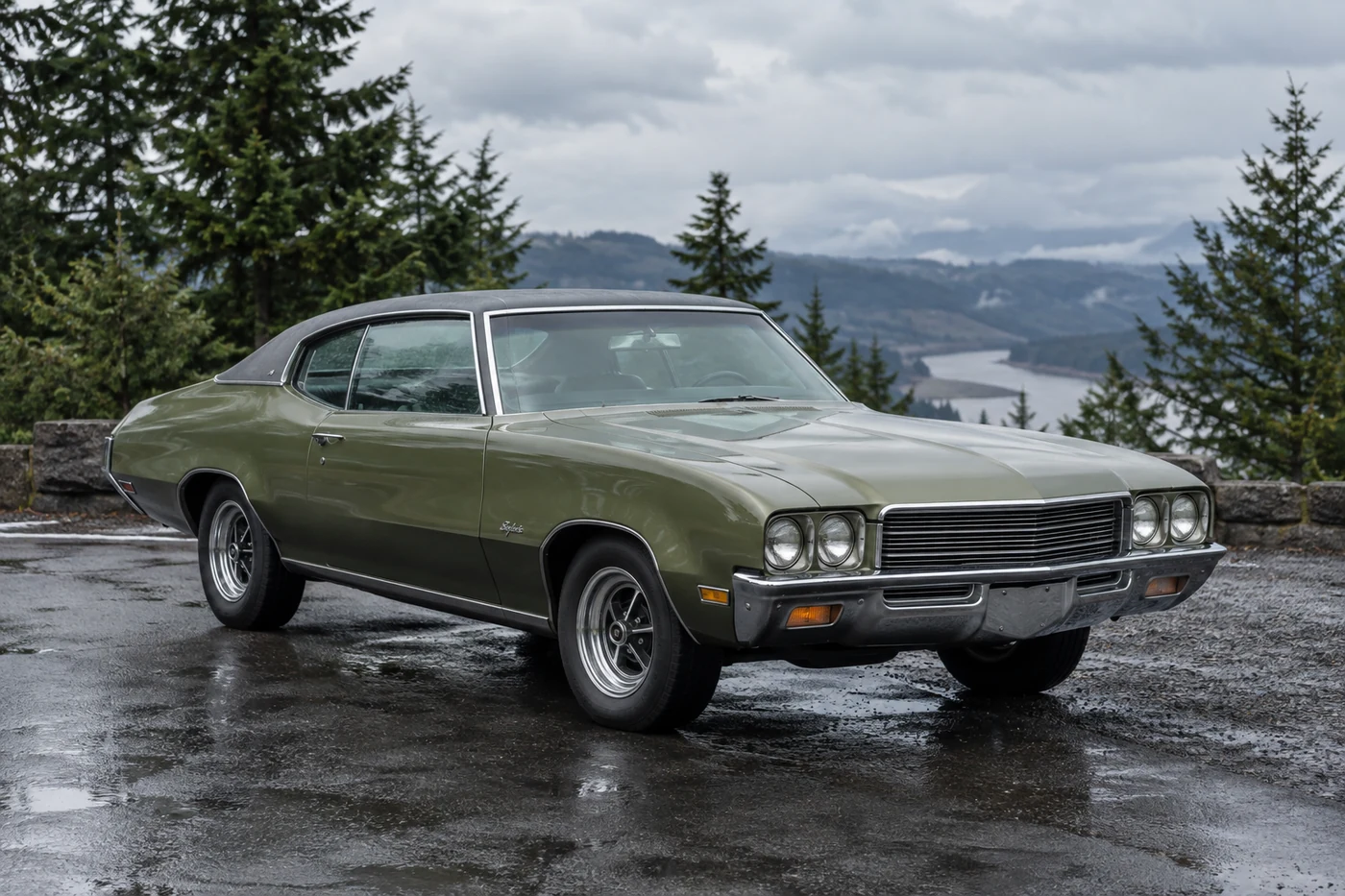 One 1970-1972 Buick Skylark representative of this body-style range