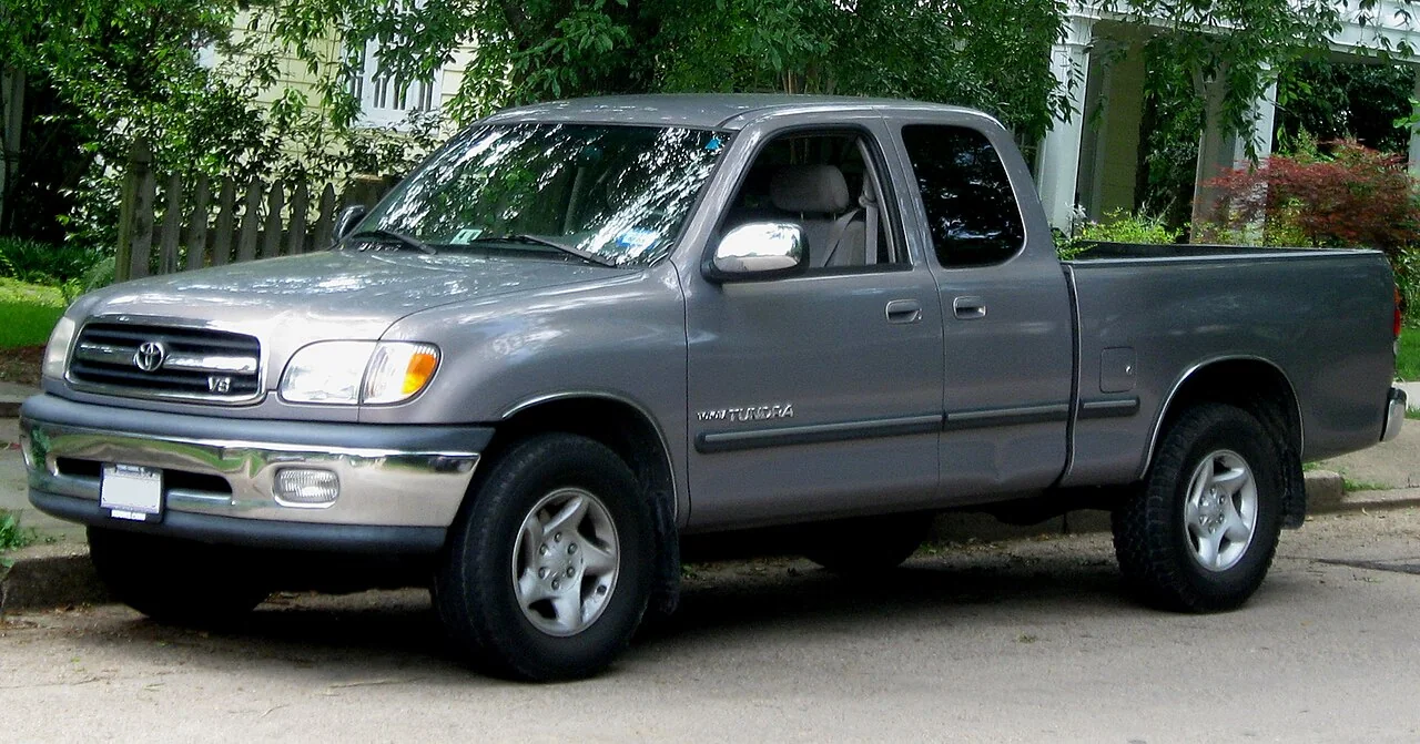 2000–2006 Tundra Access Cab generation