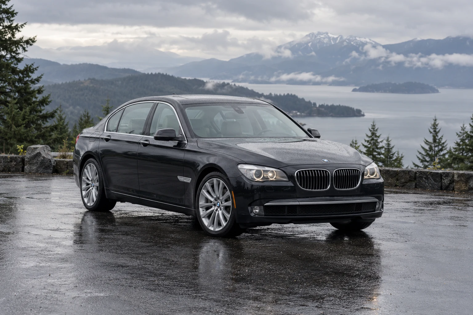One 2009-2015 BMW 7 Series representative of this body-style range