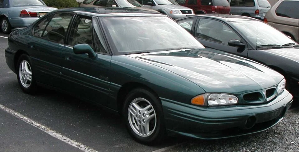1992–1999 Pontiac Bonneville — representative vehicle photograph
