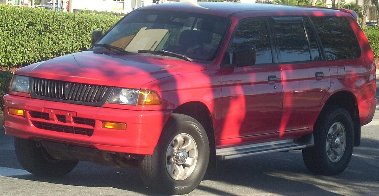1997–1999 Mitsubishi Montero Sport — representative vehicle generation