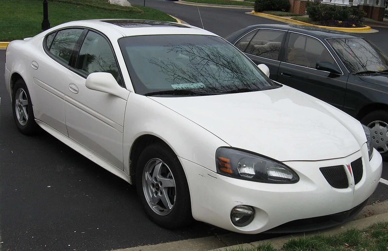 2004–2007 Pontiac Grand Prix — representative vehicle photograph