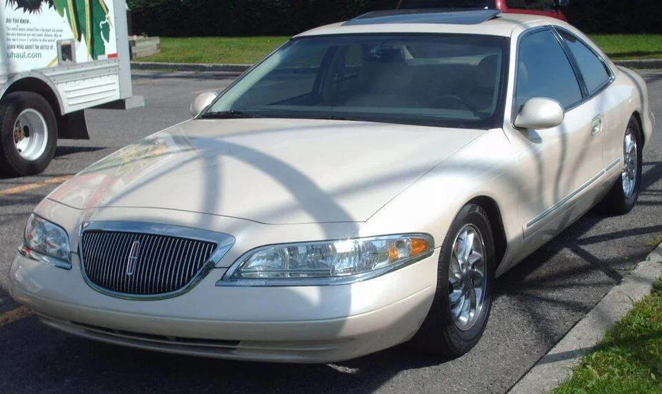 1997–1998 Lincoln Mark VIII — representative vehicle photograph