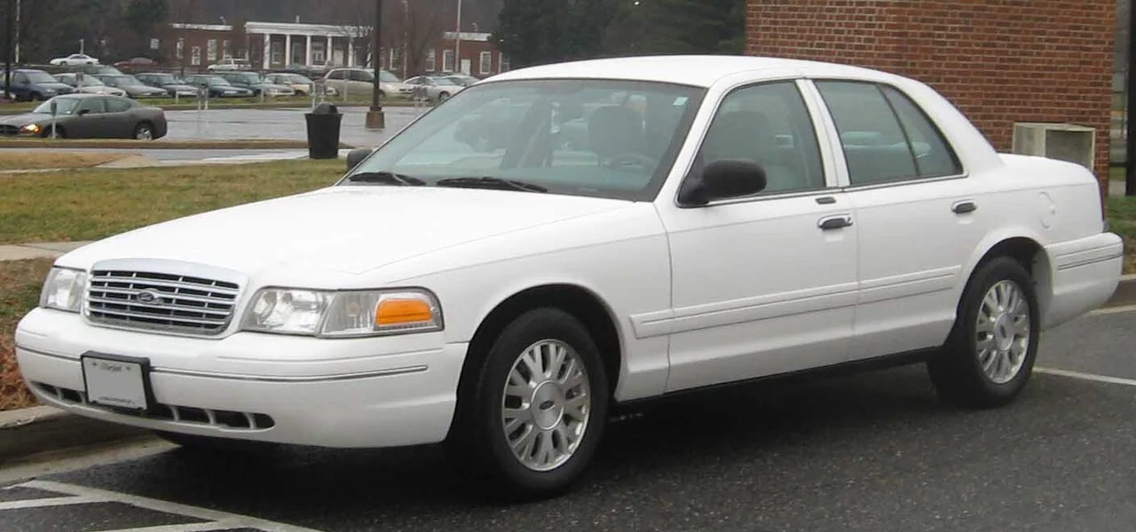 2003–2007 Ford Crown Victoria — representative vehicle photograph