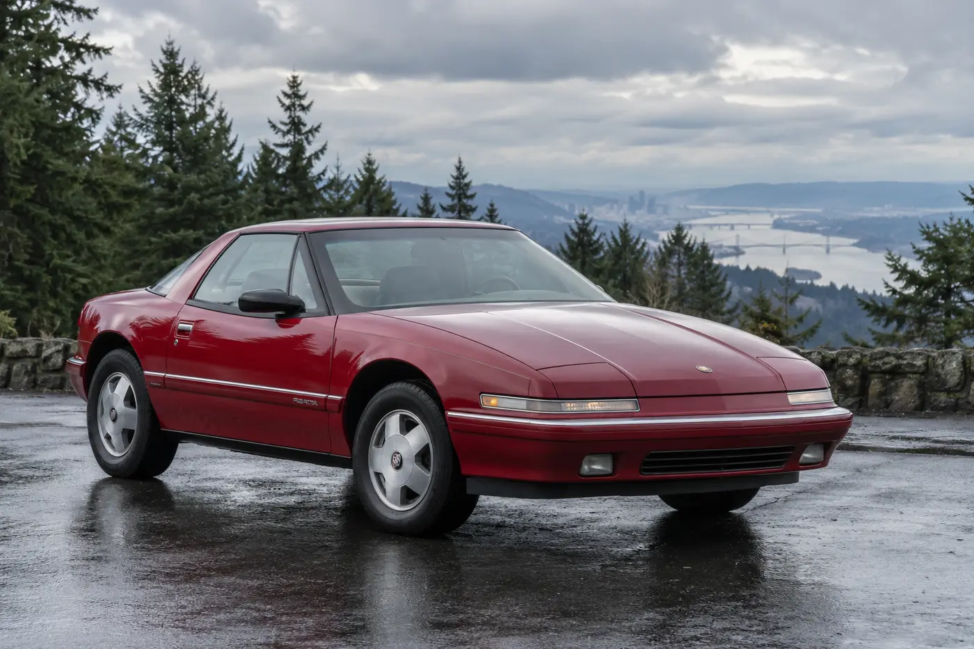 One 1990-1991 Buick Reatta representative of this body-style range