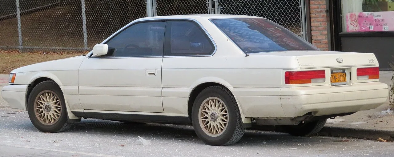 1990–1992 Infiniti M30 — representative body generation