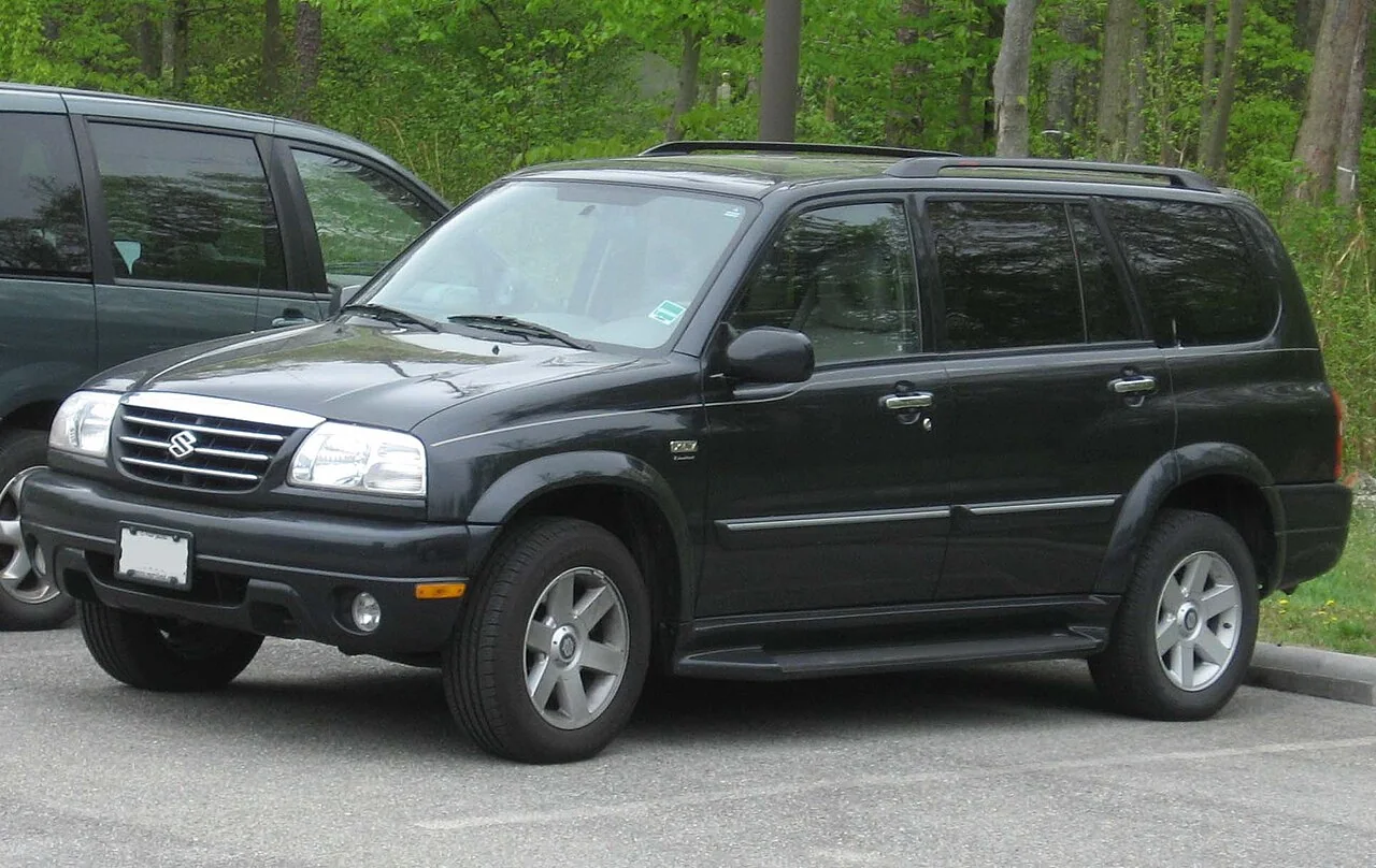 2003 Suzuki XL-7 — representative vehicle generation; original front styling