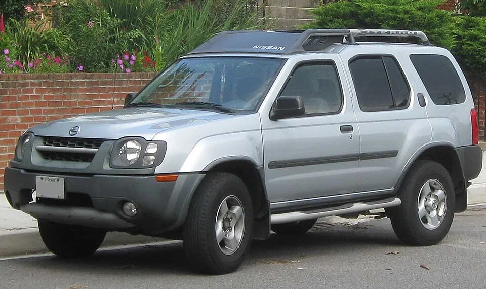 2000–2004 Nissan Xterra — representative body generation