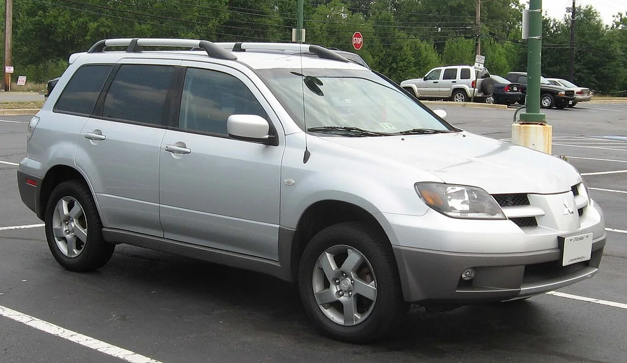 2003 Mitsubishi Outlander — representative vehicle generation