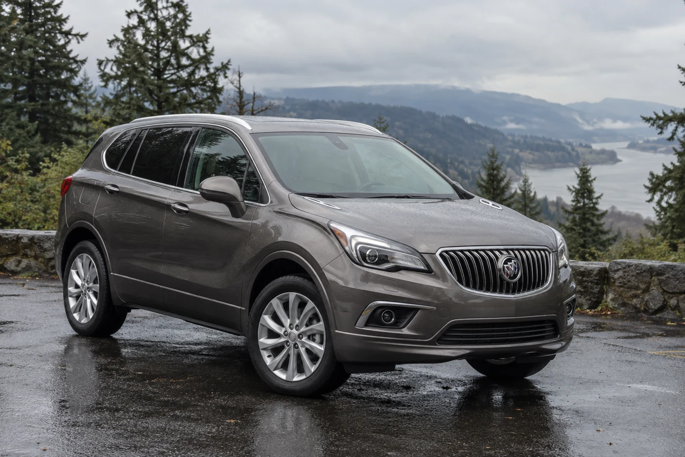 One 2017-2020 Buick Envision representative of this body-style range