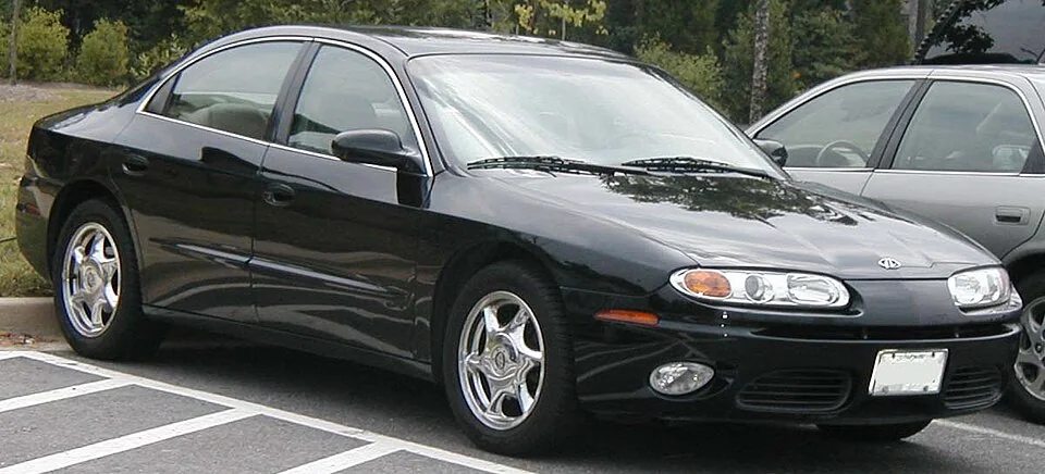 2001–2003 Oldsmobile Aurora — representative vehicle photograph