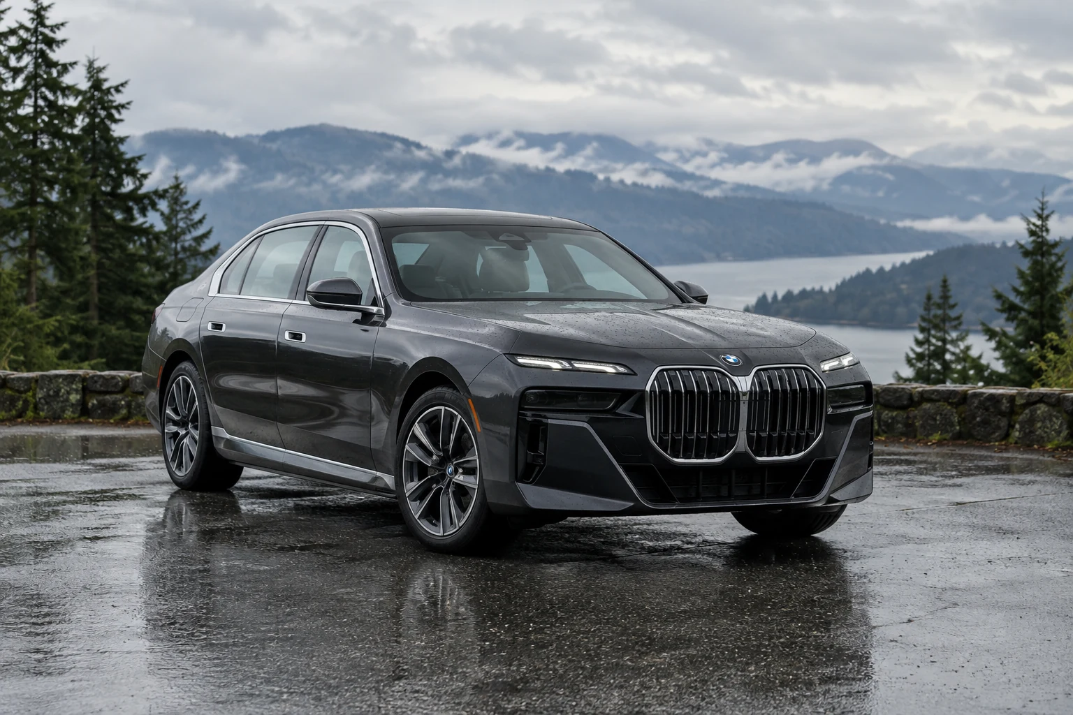 One 2023-2024 BMW 7 Series representative of this body-style range