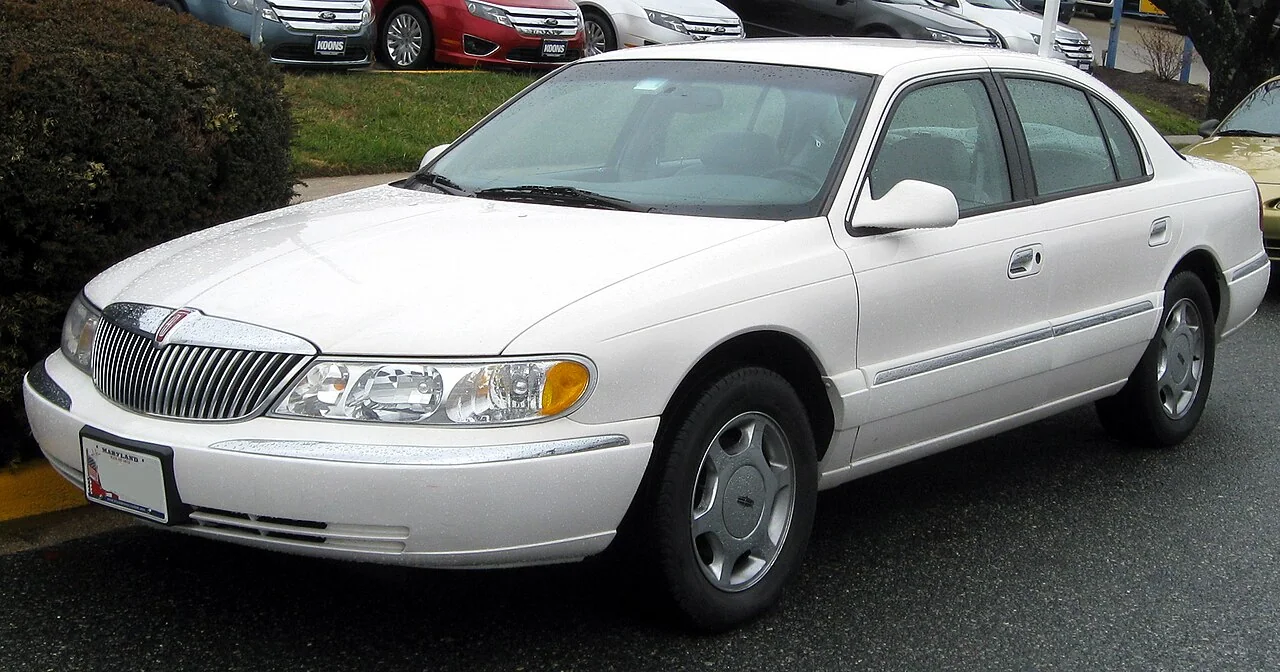 1998–2002 Lincoln Continental — representative vehicle photograph